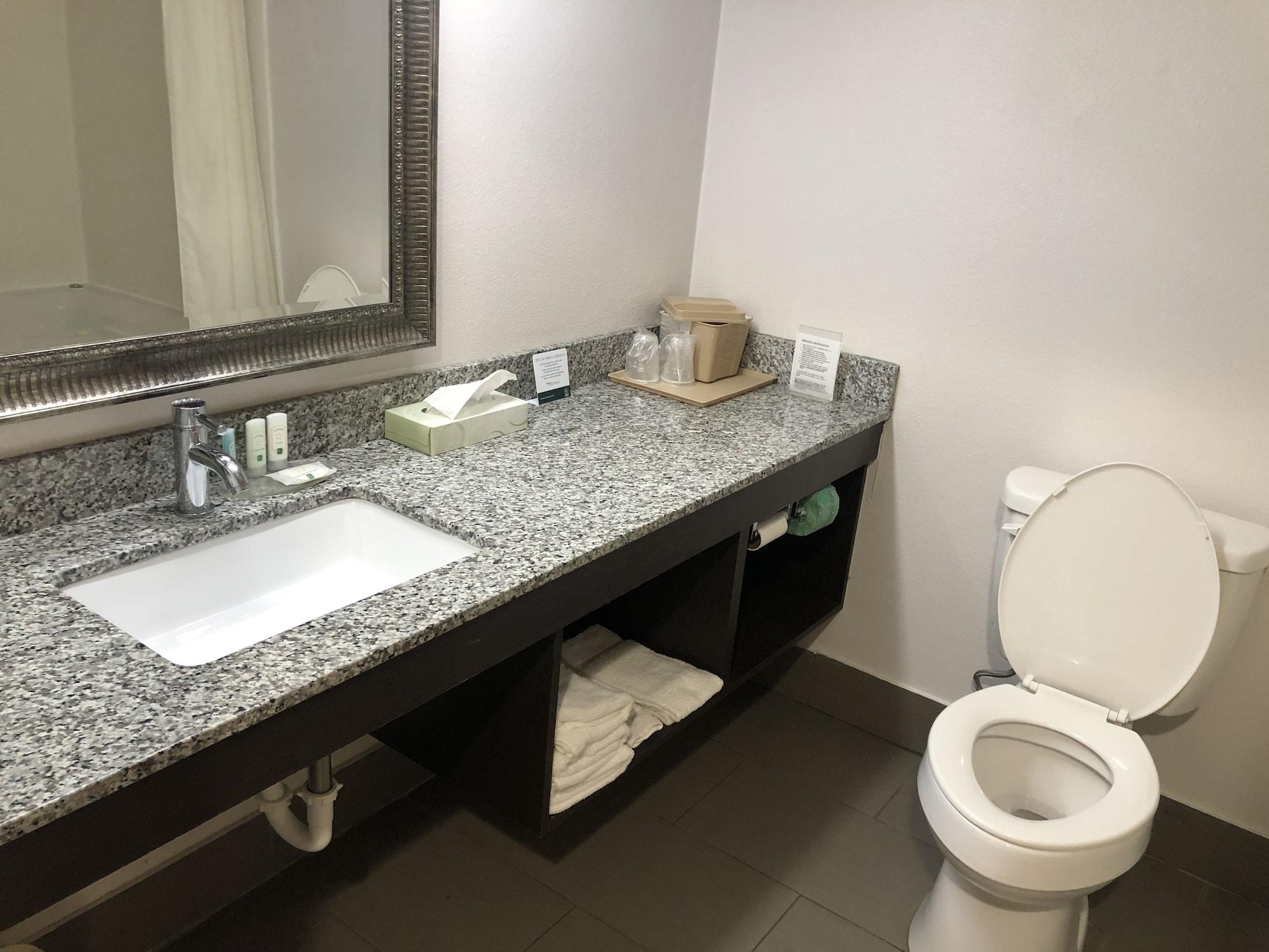 Quality Inn Rochester South Exteriör bild