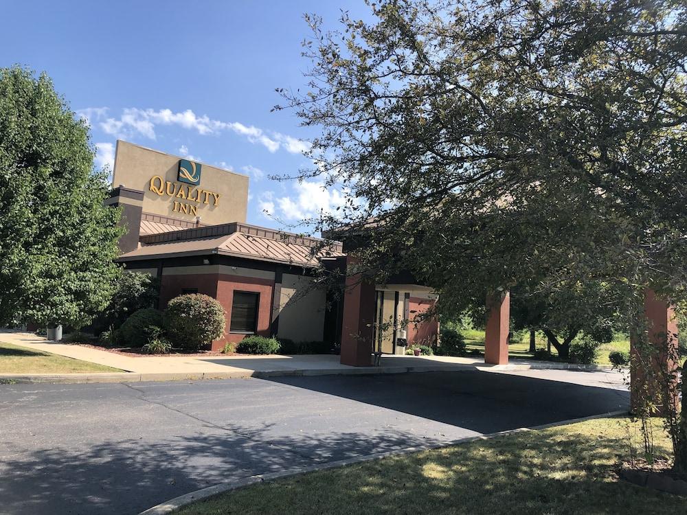 Quality Inn Rochester South Exteriör bild