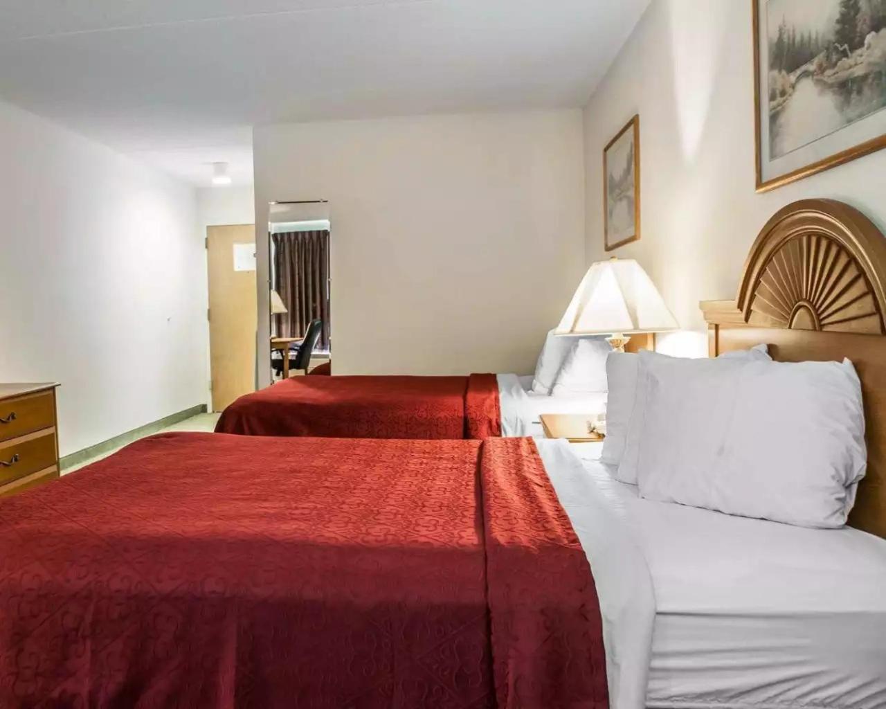 Quality Inn Rochester South Exteriör bild