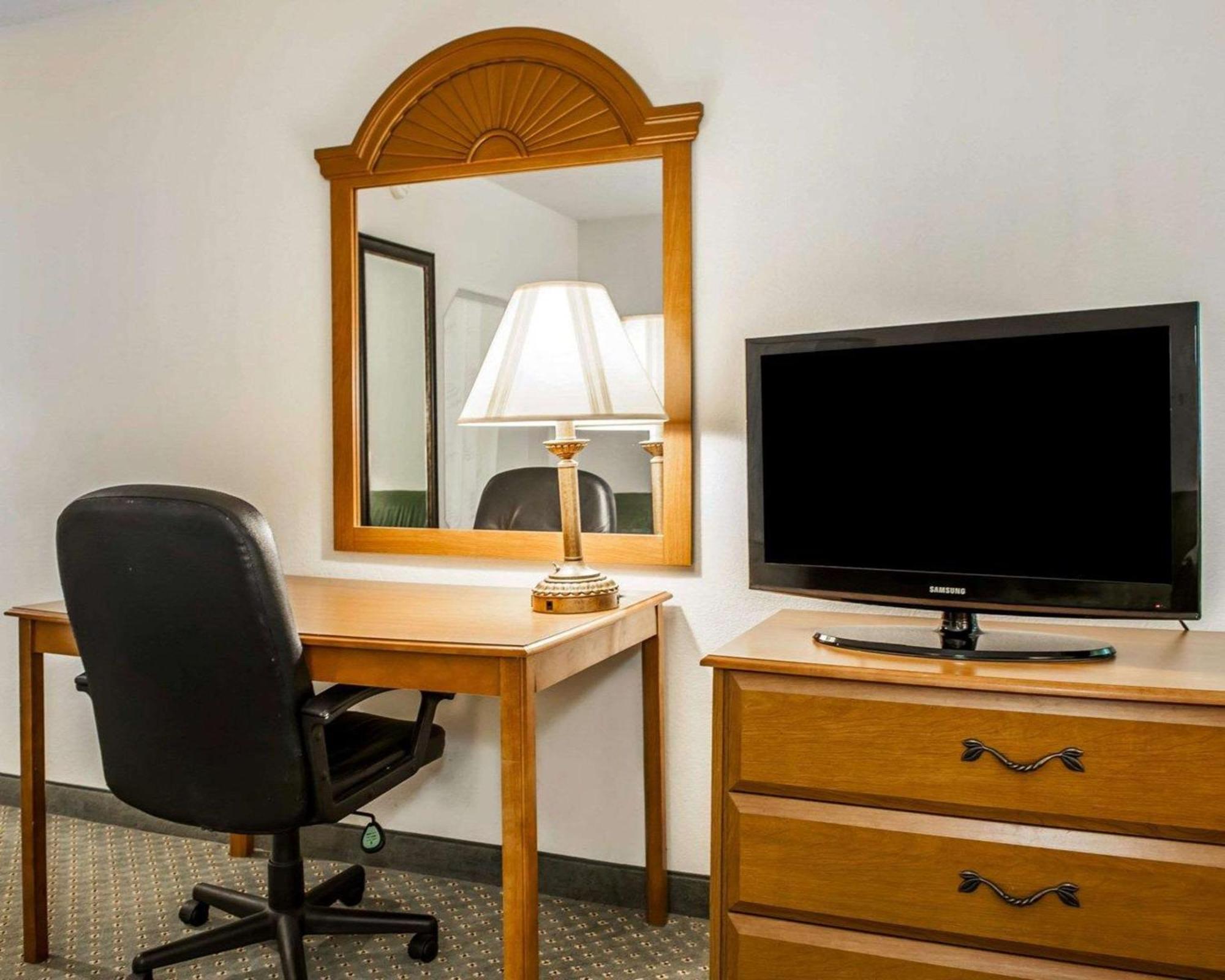 Quality Inn Rochester South Exteriör bild